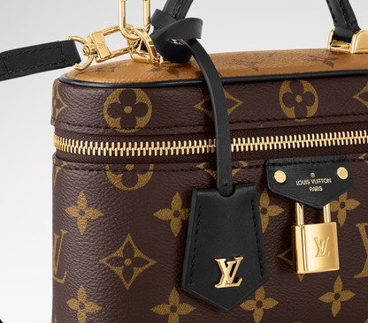 LV POUCH BAG