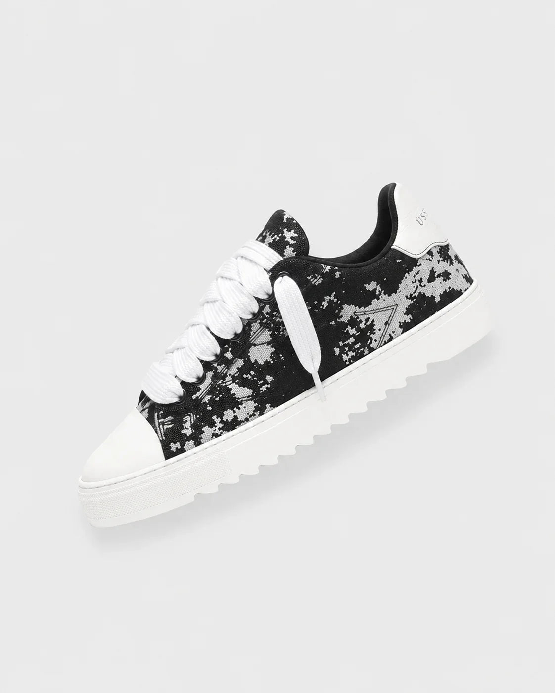 SHADOW SNEAKER