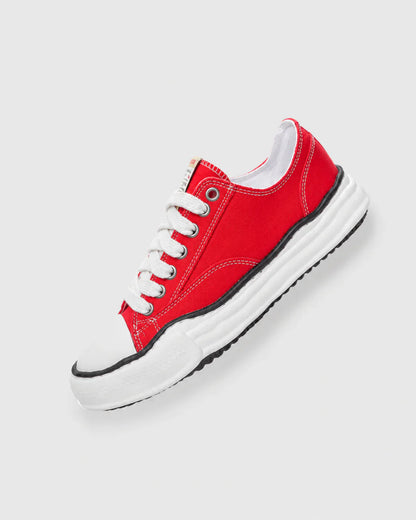 CANVAS SNEAKER