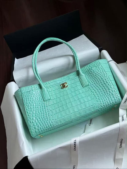 CC SMALL SHOPPING BAG
