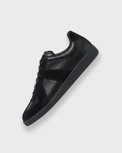 VOYAGE SNEAKER