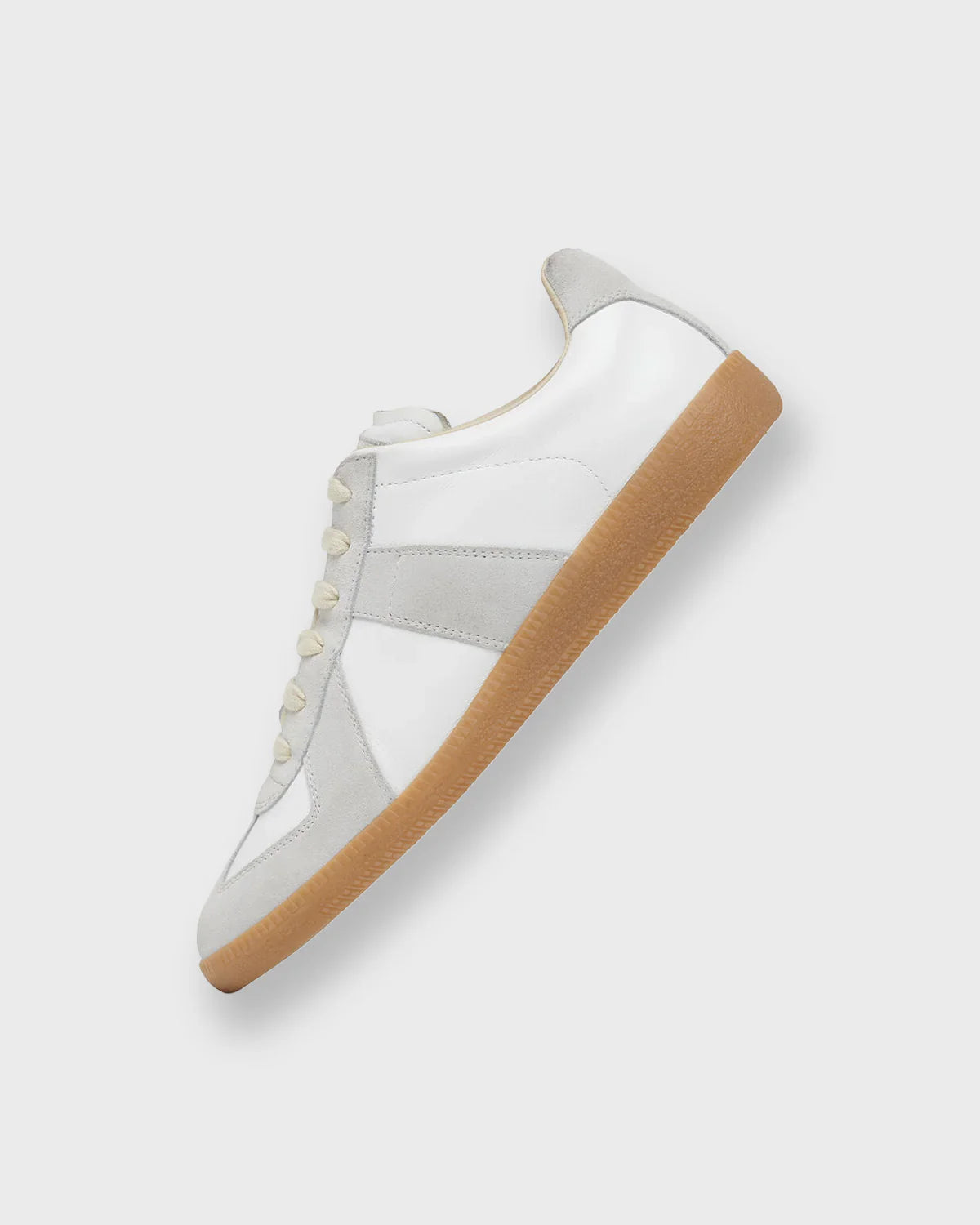 VOYAGE SNEAKER