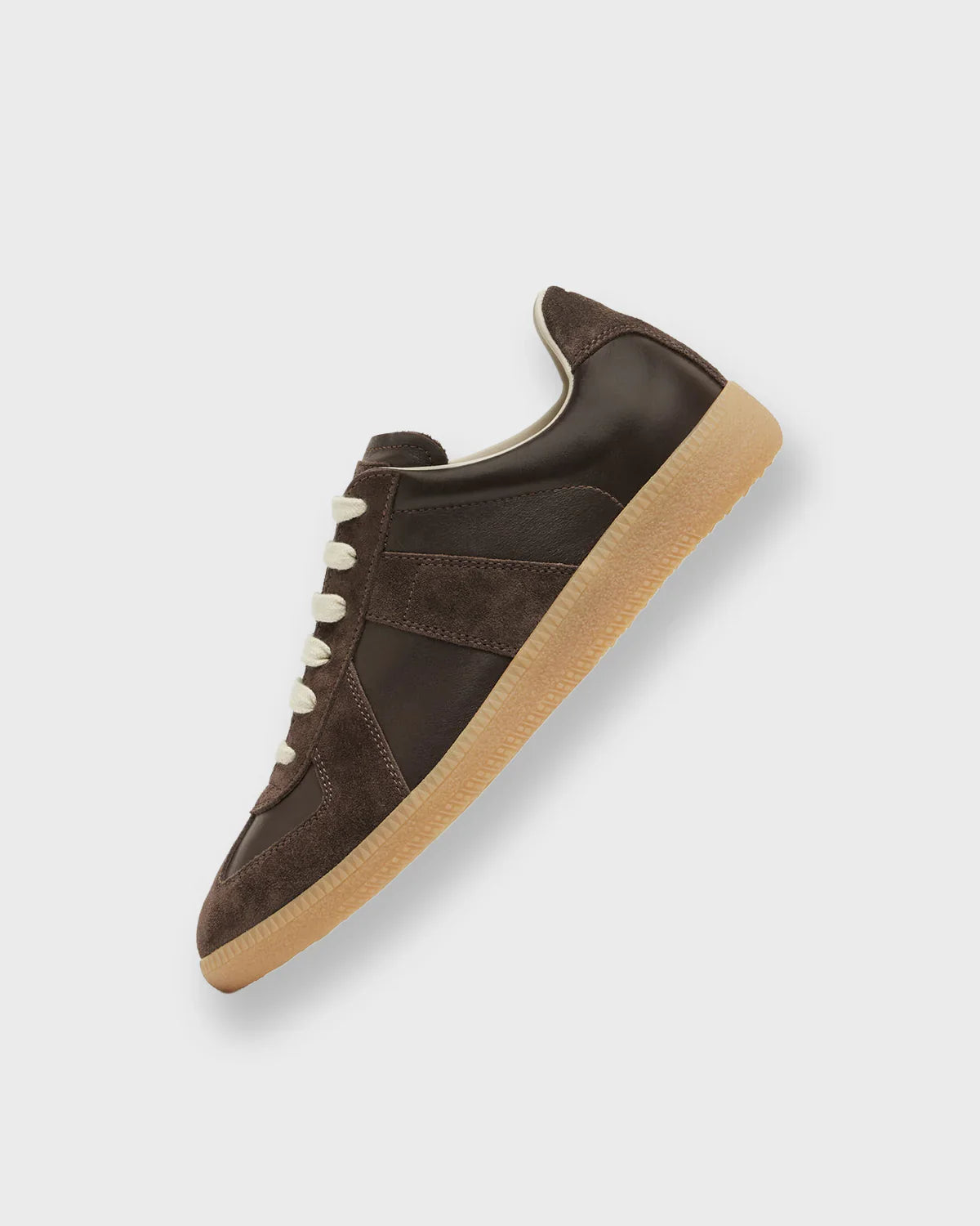 VOYAGE SNEAKER