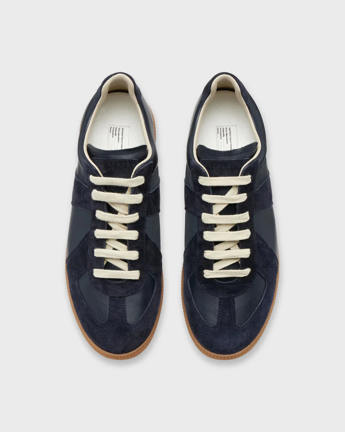VOYAGE SNEAKER