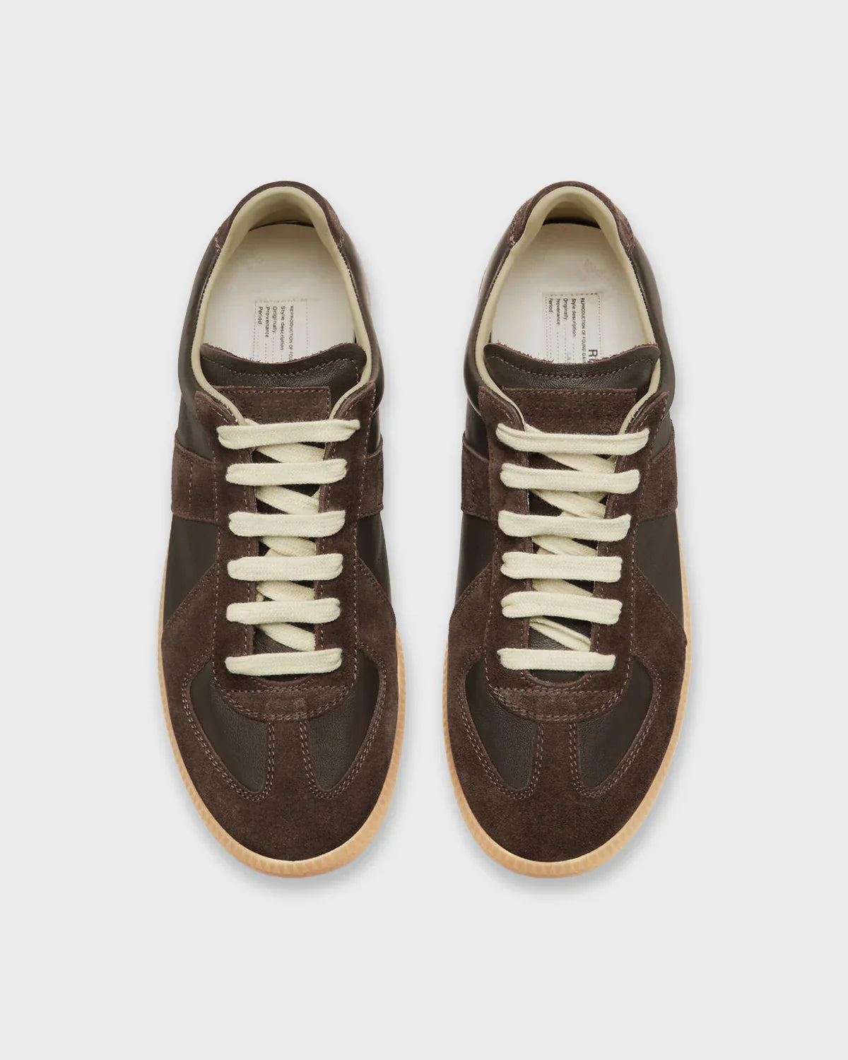 VOYAGE SNEAKER